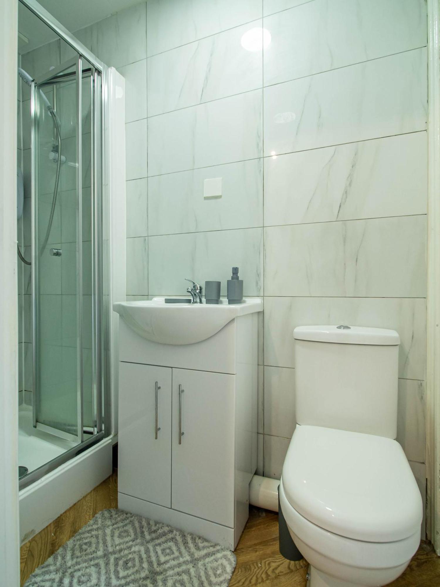 Belgian Studio Apt 2 Huddersfield Extérieur photo
